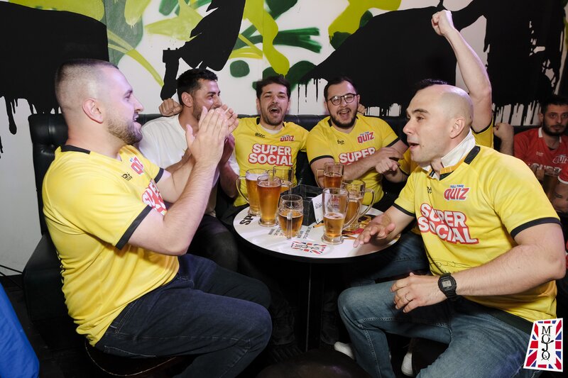 Ajutor bucatar,  Barmani, Ospatarite/Ospatari