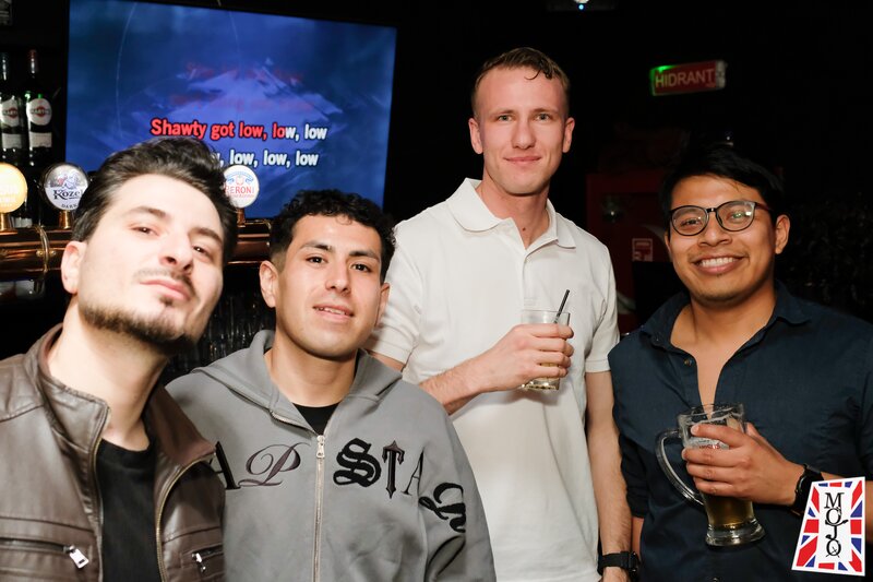 Ajutor bucatar,  Barmani, Ospatarite/Ospatari