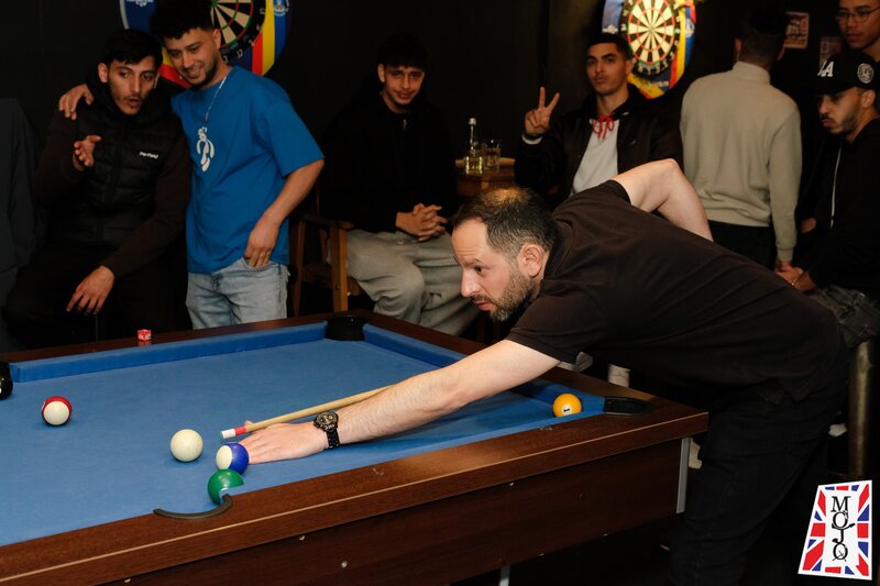 Ajutor bucatar,  Barmani, Ospatarite/Ospatari